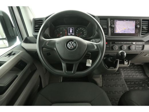 Volkswagen Crafter 35 2.0 TDI L3H2 | 177PK | DC | 3000kg Trekgew. | 6-Zits | Airco | Cruise | Carplay | Parkeersens... ActivLease financial lease