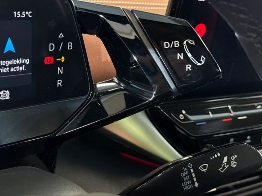 Volkswagen ID.5 Pro 77 kWh 360 graden camera 'Area View' | Parkeerassistent | Navigatie 'Discover Pro' | ActivLease financial lease