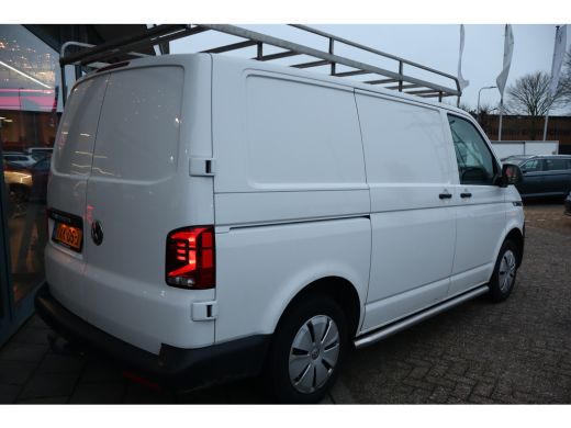 Volkswagen Transporter 2.0 TDI L1H1 28 Comfortline 110PK | Airco | Cruise control | Hill hold functie ActivLease financial lease