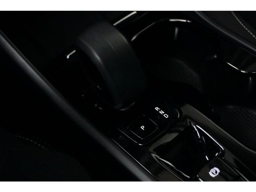 Volvo  XC40 T5 Recharge R-Design | Harman/Kardon | Panoramadak | 360&deg; Camera | Trekhaak | Elek Stoel | Adapti... ActivLease financial lease
