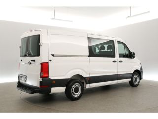 Volkswagen Crafter 35 2.0 TDI L3H2 | 177PK | DC | 3000kg Trekgew. | 6-Zits | Airco | Cruise | Carplay | Parkeersens...