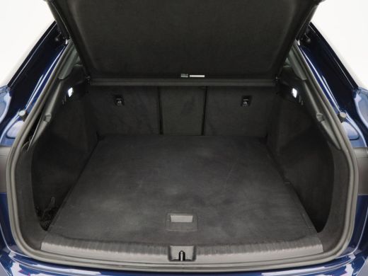 Audi Q4 e-tron 40 77 kWh 204 Pk Automaat | Panoramadak | Volledig Leder | Virtual Cockpit | Elektrische Achterkl... ActivLease financial lease