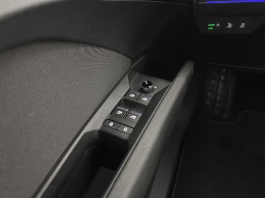 Audi Q4 e-tron 40 Launch edition Advanced 77 kWh [ 3-Fase ] (INCL-BTW) *MATRIX-LED | NAVI-FULLMAP | KEYLESS | CA... ActivLease financial lease