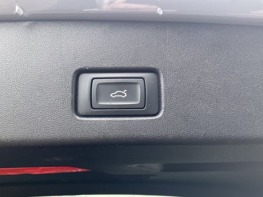 Audi Q4 e-tron 50 quattro Launch edition S Competition 77 kWh 1Eig Warmtepomp Sonos Camera Leer NL-Auto Uitstral... ActivLease financial lease