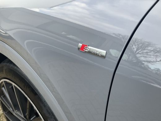 Audi Q4 e-tron 50 quattro Launch edition S Competition 77 kWh 1Eig Warmtepomp Sonos Camera Leer NL-Auto Uitstral... ActivLease financial lease