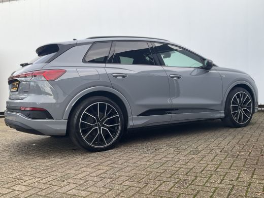 Audi Q4 e-tron 50 quattro Launch edition S Competition 77 kWh 1Eig Warmtepomp Sonos Camera Leer NL-Auto Uitstral... ActivLease financial lease