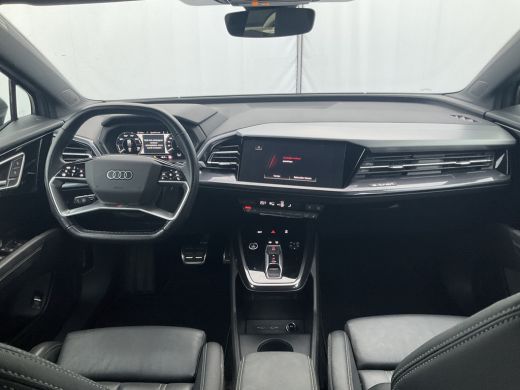 Audi Q4 e-tron 50 quattro Launch edition S Competition 77 kWh 1Eig Warmtepomp Sonos Camera Leer NL-Auto Uitstral... ActivLease financial lease