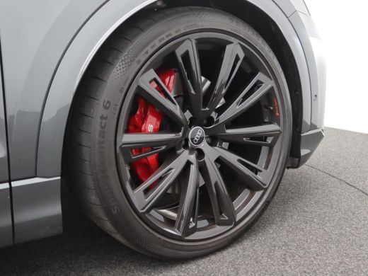 Audi Q8 4.0 TFSI SQ8 quattro Advanced onderstel, Servosluiting, Standkachel, Panoramadak, Trekhaak, Massa... ActivLease financial lease