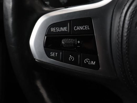 BMW 1 Serie 118i M Sport | Panoramadak | Leder | Stoelverwarming | Carplay | Sfeerverlichting | Camera | Live... ActivLease financial lease