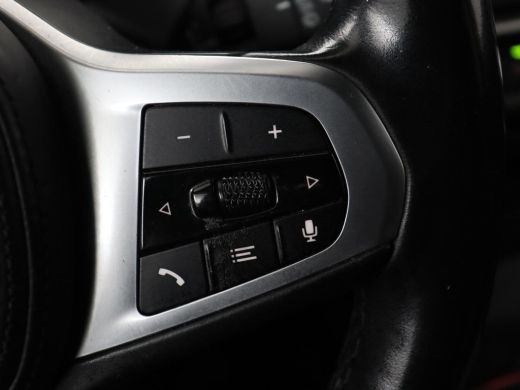 BMW 1 Serie 118i M Sport | Panoramadak | Leder | Stoelverwarming | Carplay | Sfeerverlichting | Camera | Live... ActivLease financial lease