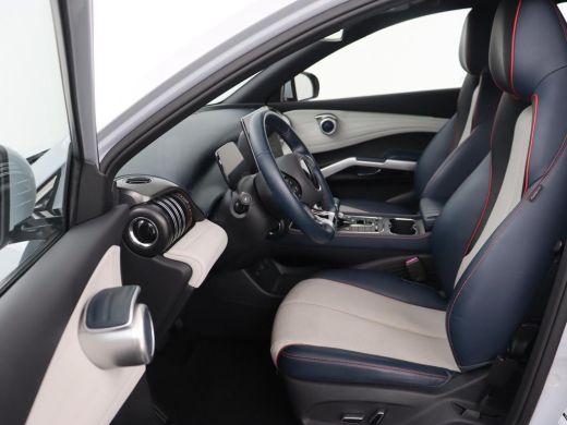 BYD ATTO 3 Comfort 60 kWh | Panoramadak | Warmtepomp | Leder | Stoelverwarming | 360 Camera | Carplay | Adap... ActivLease financial lease