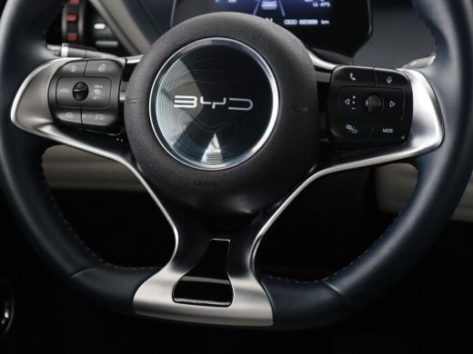BYD ATTO 3 Comfort 60 kWh | Panoramadak | Warmtepomp | Leder | Stoelverwarming | 360 Camera | Carplay | Adap... ActivLease financial lease