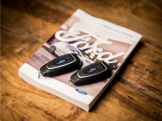 Ford Fiesta 1.0 EcoBoost Titanium (APPLE CARPLAY, GROOT NAVI, CLIMATE, BANG&OLUFSEN, SPORTSTOELEN, CRUISE, LM... ActivLease financial lease