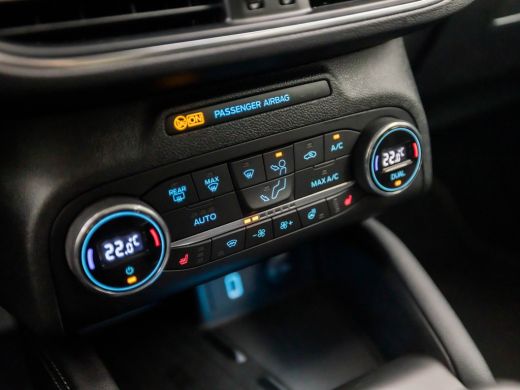 Ford Focus 1.0 EcoBoost Hybrid Titanium X (VIRTUAL COCKPIT, APPLE CARPLAY, WINTER PACK, GROOT NAVI, CAMERA, ... ActivLease financial lease