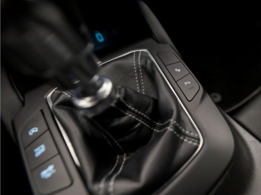 Ford Focus 1.0 EcoBoost Hybrid Titanium X (VIRTUAL COCKPIT, APPLE CARPLAY, WINTER PACK, GROOT NAVI, CAMERA, ... ActivLease financial lease