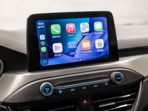 Ford Focus 1.0 EcoBoost Hybrid Titanium X (VIRTUAL COCKPIT, APPLE CARPLAY, WINTER PACK, GROOT NAVI, CAMERA, ... ActivLease financial lease