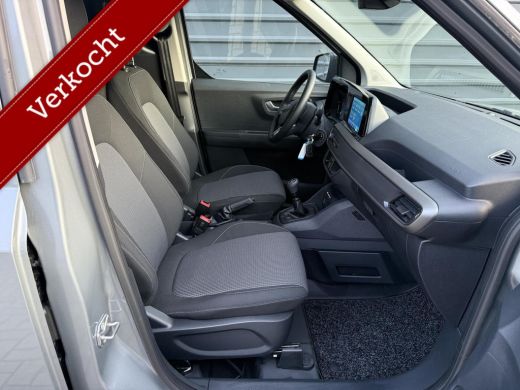 Ford Transit Courier Benzine! Camera!Navi!Stuur/Stoelverwarming!1389km! ActivLease financial lease