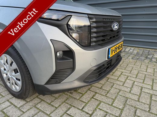 Ford Transit Courier Benzine! Camera!Navi!Stuur/Stoelverwarming!1389km! ActivLease financial lease