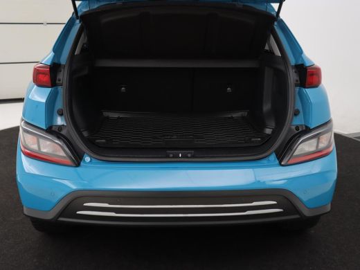 Hyundai Kona EV Comfort 39 kWh | Adaptive cruise | Camera | Carplay | Climate control | Digital Cockpit | Full... ActivLease financial lease