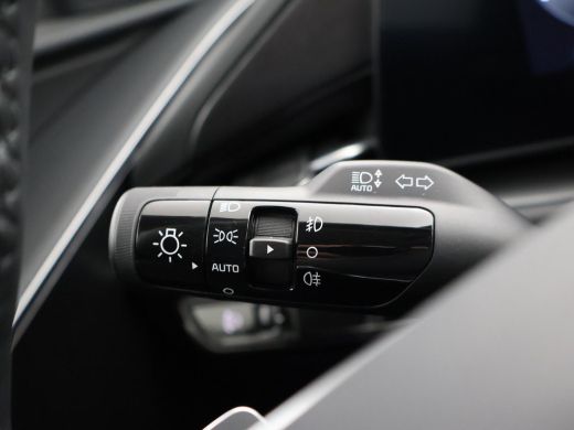 Kia e-Niro DYNAMICPLUSLINE 64.8 kWh + LEDER | STOEL/STUURWIELVERW. | CARPLAY | ADAPTIVE CRUISE ActivLease financial lease