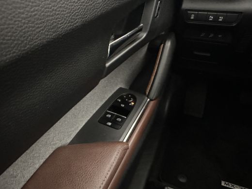 Mazda MX-30 e-SkyActiv 145 First Edition 36 kWh (INCL-BTW) Aut.*LEATHER-MICROFIBRE | FULL-LED | NAVI-FULLMAP ... ActivLease financial lease