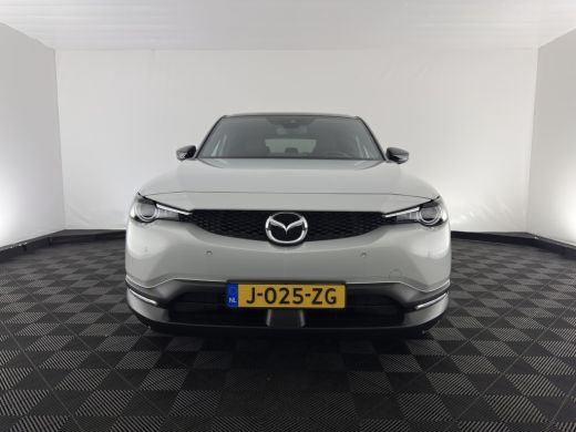 Mazda MX-30 e-SkyActiv 145 First Edition 36 kWh (INCL-BTW) Aut.*LEATHER-MICROFIBRE | FULL-LED | NAVI-FULLMAP ... ActivLease financial lease