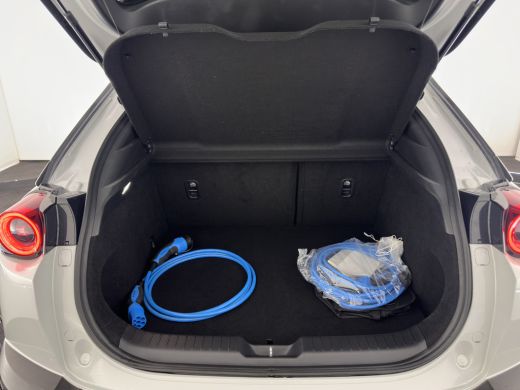 Mazda MX-30 e-SkyActiv 145 First Edition 36 kWh (INCL-BTW) Aut.*LEATHER-MICROFIBRE | FULL-LED | NAVI-FULLMAP ... ActivLease financial lease