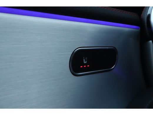 Mercedes-Benz CLA 250 e AMG Line | Cruise Control | Stoelverwarming | Camera | Sfeerverlichting | Navi | Dealer ond... ActivLease financial lease