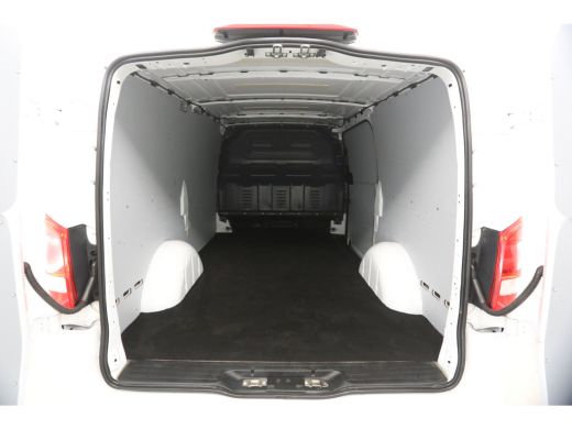Mercedes-Benz Vito 114 CDI Lang | Aut. | Airco | Camera | Adap. Cruise | 3-Zits | Trekh. | Stoelverw. | Carplay ActivLease financial lease