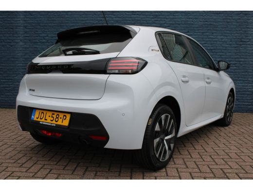 Peugeot 208 1.2 PureTech 100 Style | Navi by app | Parkeersensoren | Apple carplay | LED | Nieuw model | ActivLease financial lease