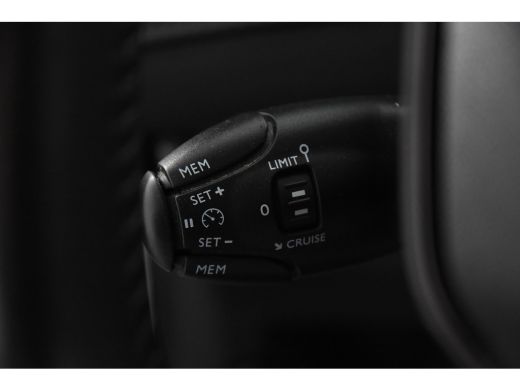 Peugeot 208 Allure 100 *1ste Eigenaar*Navigatie*Park assist* ActivLease financial lease