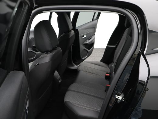 Peugeot 208 Hybrid 100 e-DCS6 Allure | Apple Carplay/Android Auto|telefoonintegratie premium | Armsteun voor ... ActivLease financial lease