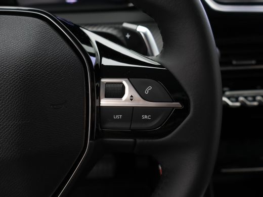 Peugeot 208 Hybrid 100 e-DCS6 Allure | Apple Carplay/Android Auto|telefoonintegratie premium | Armsteun voor ... ActivLease financial lease