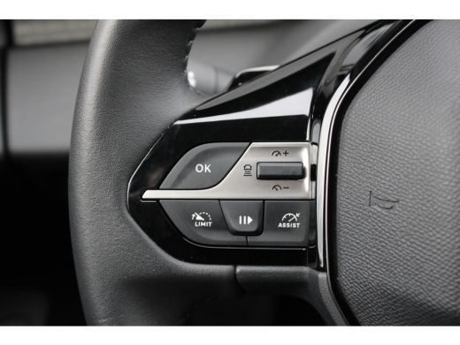 Peugeot 308 SW 1.2 PureTech Allure | Automaat | Navigatie | Camera | Trekhaak | All season | 1.400kg Trekgewi... ActivLease financial lease