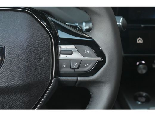 Peugeot 408 1.6 HYbrid Allure Pack 225 EAT8 DEMO-DEAL! | 360 Camera | Drive Assist | 7,4kW Boordlader | AGR-C... ActivLease financial lease