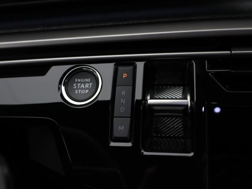 Peugeot 5008 1.2 Hybrid 136 Allure | 2 stoelen op derde rij | Achteruitrijcamera | Apple Carplay/Android Auto|... ActivLease financial lease