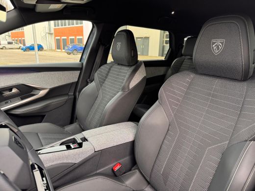 Peugeot 5008 1.2 Hybrid 145 GT Automaat | Camera | Navigatie | 7-Zitter | Keyless | Sfeerverlichting | DAB | |... ActivLease financial lease