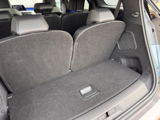 Peugeot 5008 1.2 Hybrid 145 GT Automaat | Camera | Navigatie | 7-Zitter | Keyless | Sfeerverlichting | DAB | |... ActivLease financial lease