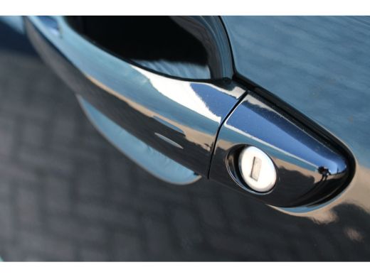 Peugeot e-2008 EV Allure Avantage 54 kWh ActivLease financial lease