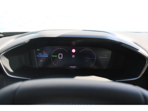 Peugeot e-2008 EV Allure Avantage 54 kWh ActivLease financial lease