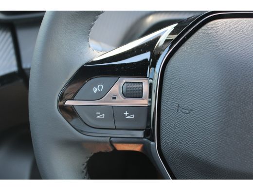 Peugeot e-2008 EV Allure Avantage 54 kWh ActivLease financial lease