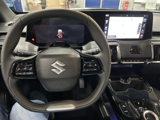 Suzuki e Vitara Select 49 kWh **CELESTIAL BLUE/ NIEUWE AUTO** ActivLease financial lease