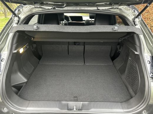 Suzuki e Vitara Style 61 kWh **NIEUWE BI-TONE KLEUR LAND BREEZE/ BLUISH BLACK/ PANORAMA/ NIEUWE AUTO** ActivLease financial lease