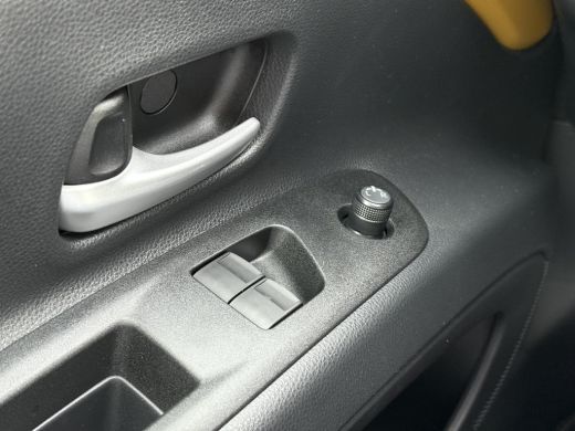 Toyota Aygo Hybrid 115 GR Sport **NIEUWE AUTO/ DIRECT LEVERBAAR** ActivLease financial lease