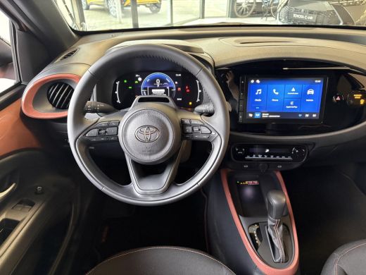 Toyota Aygo Hybrid 115 pulse **NIEUWE KLEUR CINNAMON/ NIEUWE AUTO/ DIRECT LEVERBAAR** ActivLease financial lease