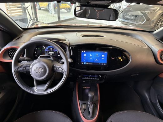 Toyota Aygo Hybrid 115 pulse **NIEUWE KLEUR CINNAMON/ NIEUWE AUTO/ DIRECT LEVERBAAR** ActivLease financial lease