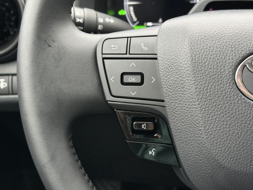 Toyota C-HR 1.8 Hybrid 140 Dynamic **DARK BLUE MICA/ NIEUWE AUTO/ DIRECT LEVERBAAR** ActivLease financial lease