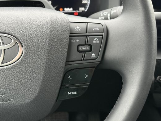 Toyota C-HR 1.8 Hybrid 140 Dynamic **DARK BLUE MICA/ NIEUWE AUTO/ DIRECT LEVERBAAR** ActivLease financial lease