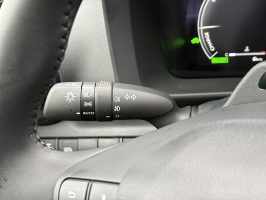 Toyota C-HR 1.8 Hybrid 140 Dynamic **DARK BLUE MICA/ NIEUWE AUTO/ DIRECT LEVERBAAR** ActivLease financial lease