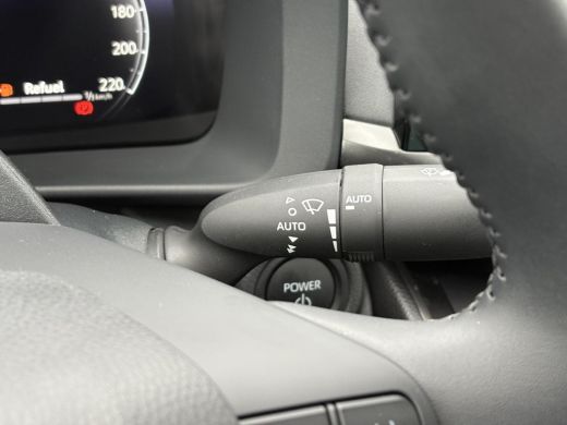 Toyota C-HR 1.8 Hybrid 140 Dynamic **DARK BLUE MICA/ NIEUWE AUTO/ DIRECT LEVERBAAR** ActivLease financial lease